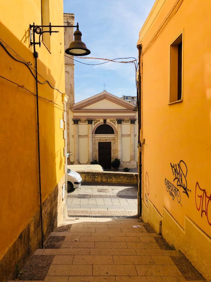 Apartment Vsg25 Nel Centro Di Cagliari Exterior foto